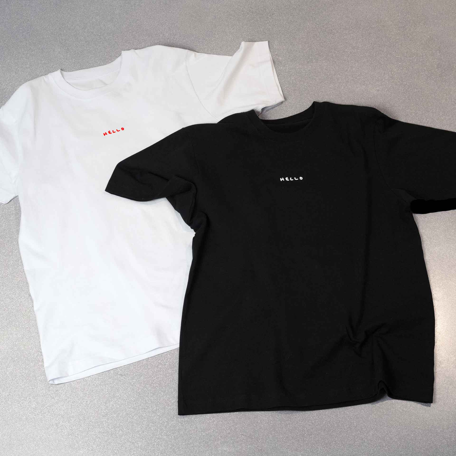 Hello T-Shirt Schwarz